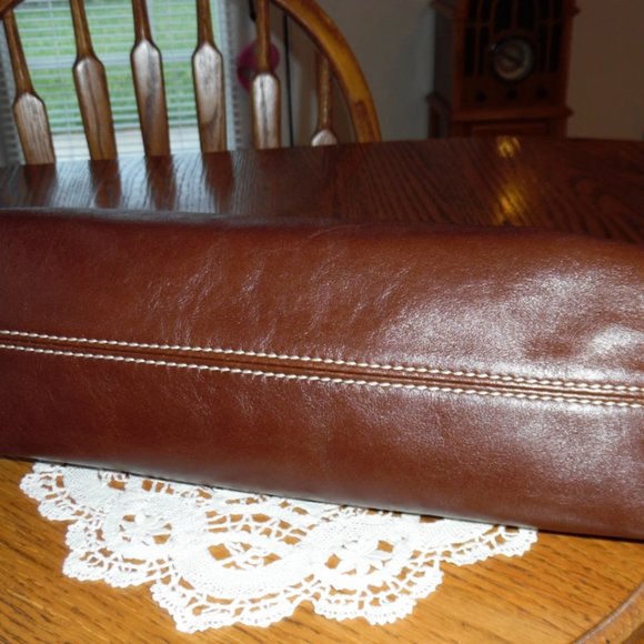 SALE.   Spade Brown Leather Bag.   SALE - Picture 6 of 10